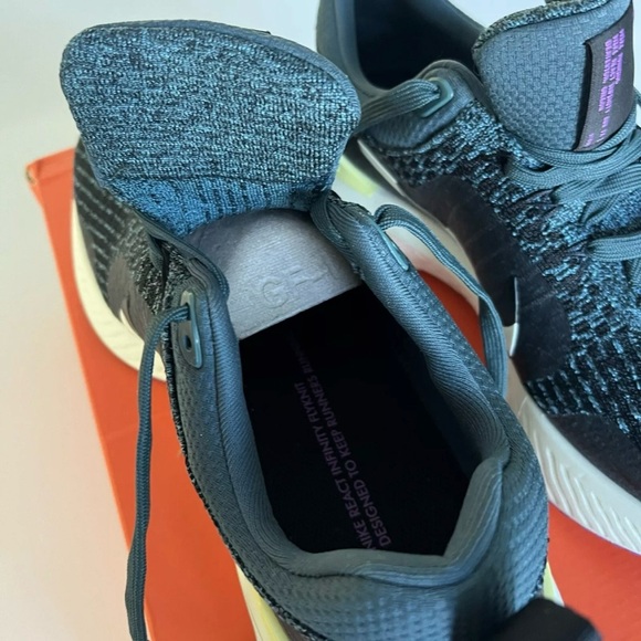 Nike Men’s React Fly Knit 3 Men’s 11 New In Box Teal Mineral Black - Picture 4 of 6